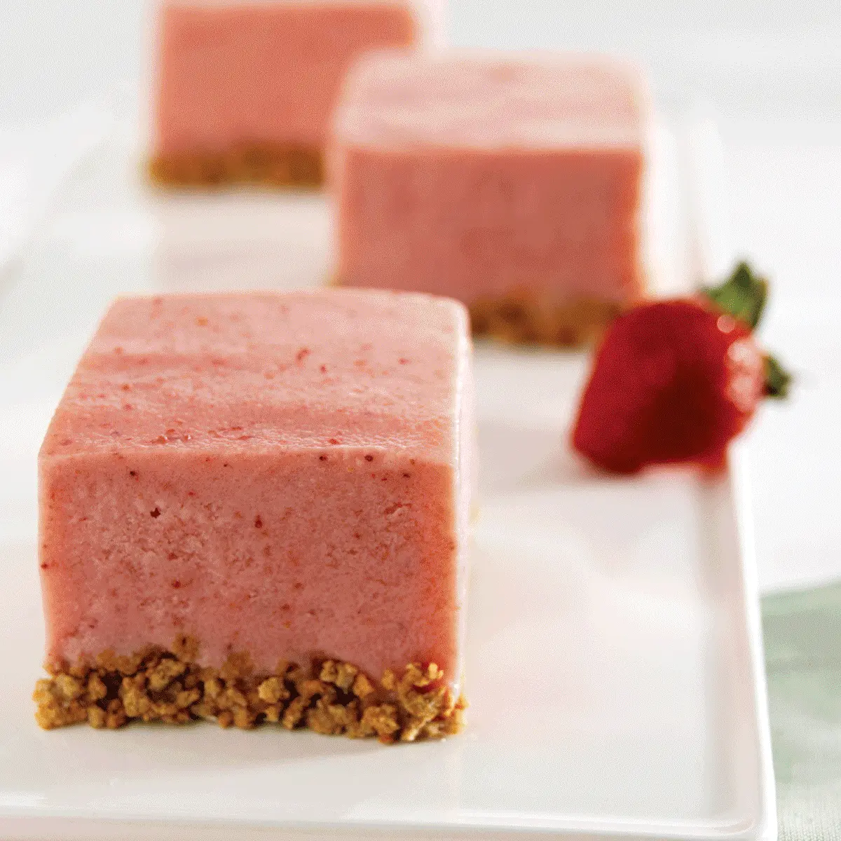 Strawberry Frozen Yogurt Squares