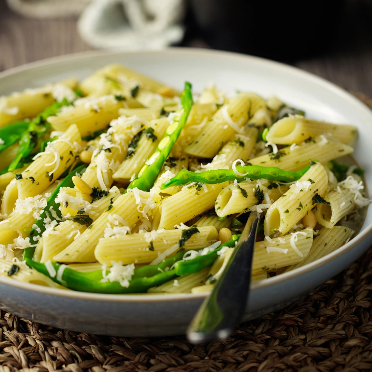 Chicken Asparagus and Penne Pasta With Ricotta Cream Sauce