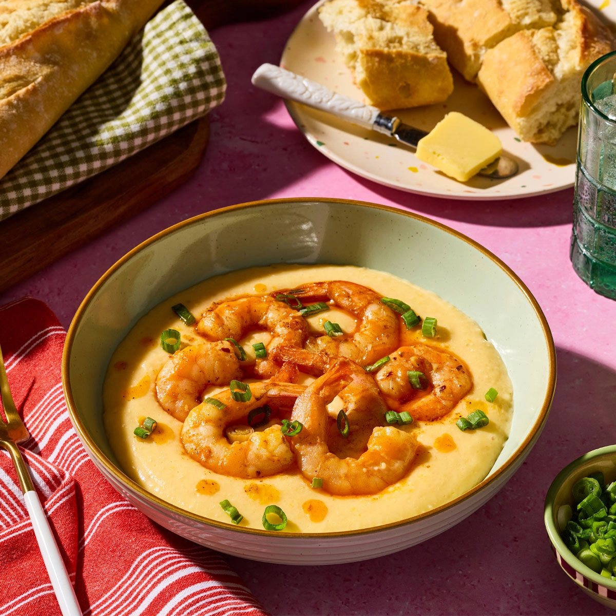 Cheesy Shrimp and Grits