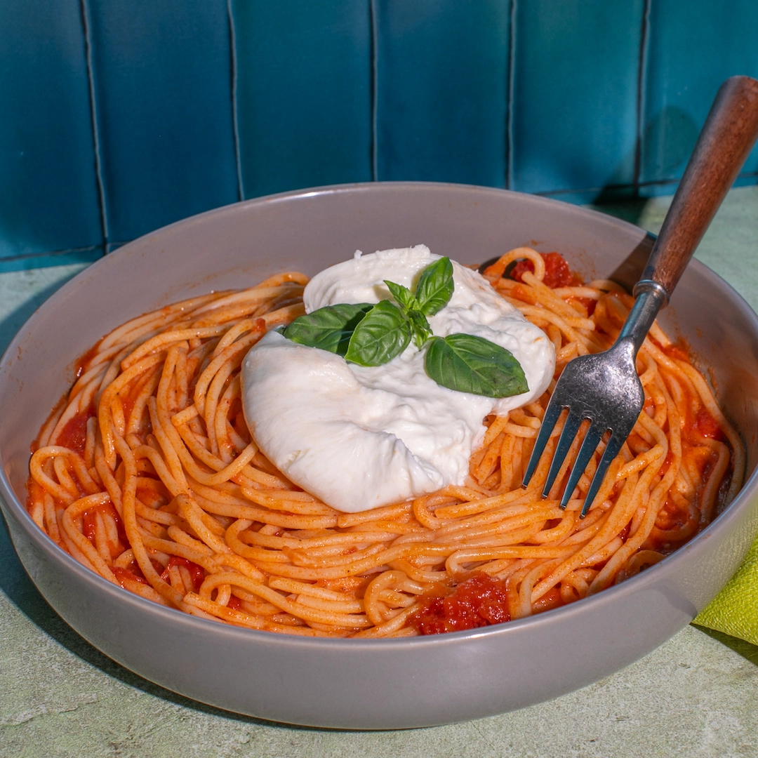 Pamela Rinn’s Burrata & Basil Spaghetti