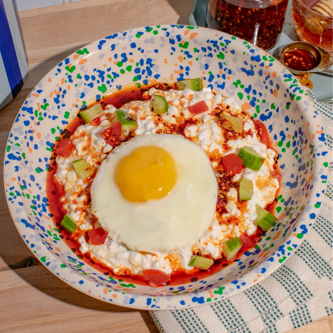 Kelsey’s Chow Mile High’s Spicy-Sweet Cottage Cheese Bowl