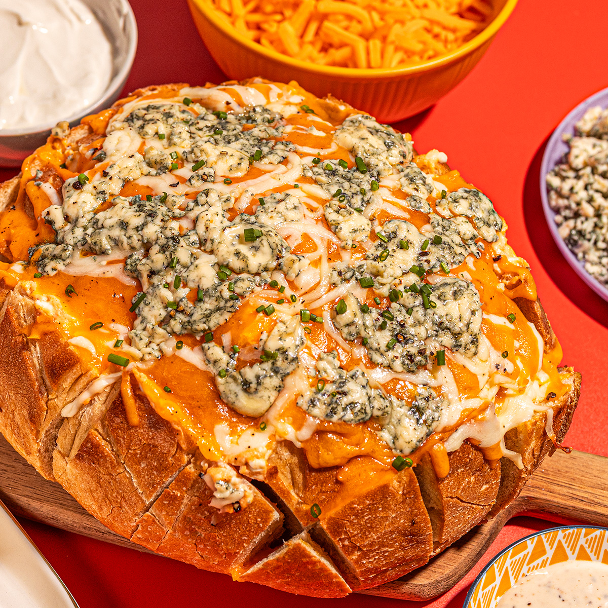 Cheesy Buffalo Chicken Pull-Apart Bread