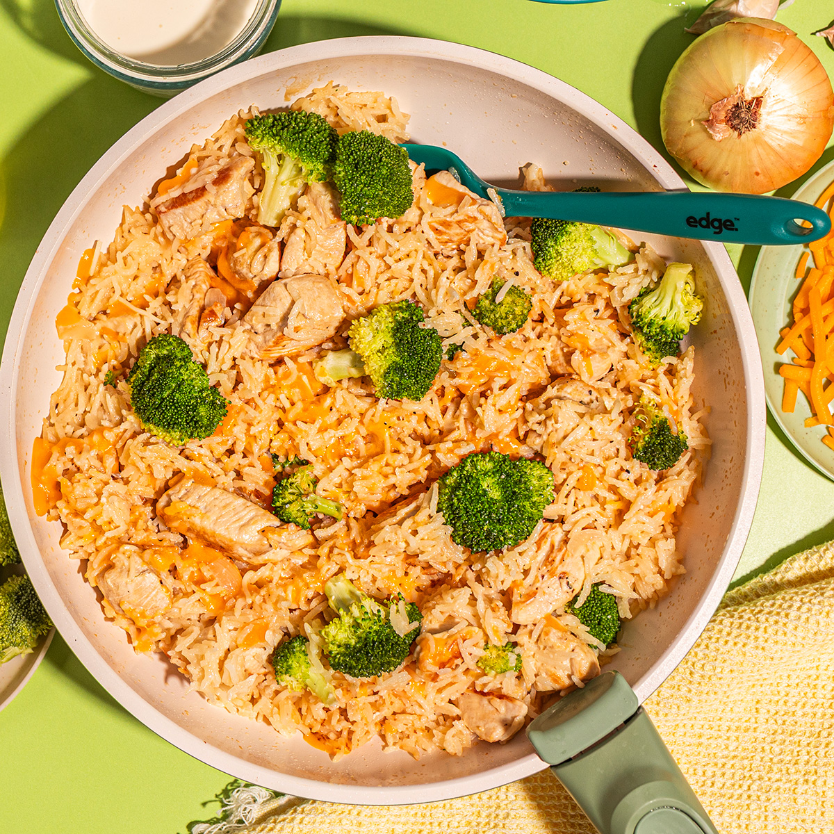 Creamy Chicken & Broccoli Rice Skillet